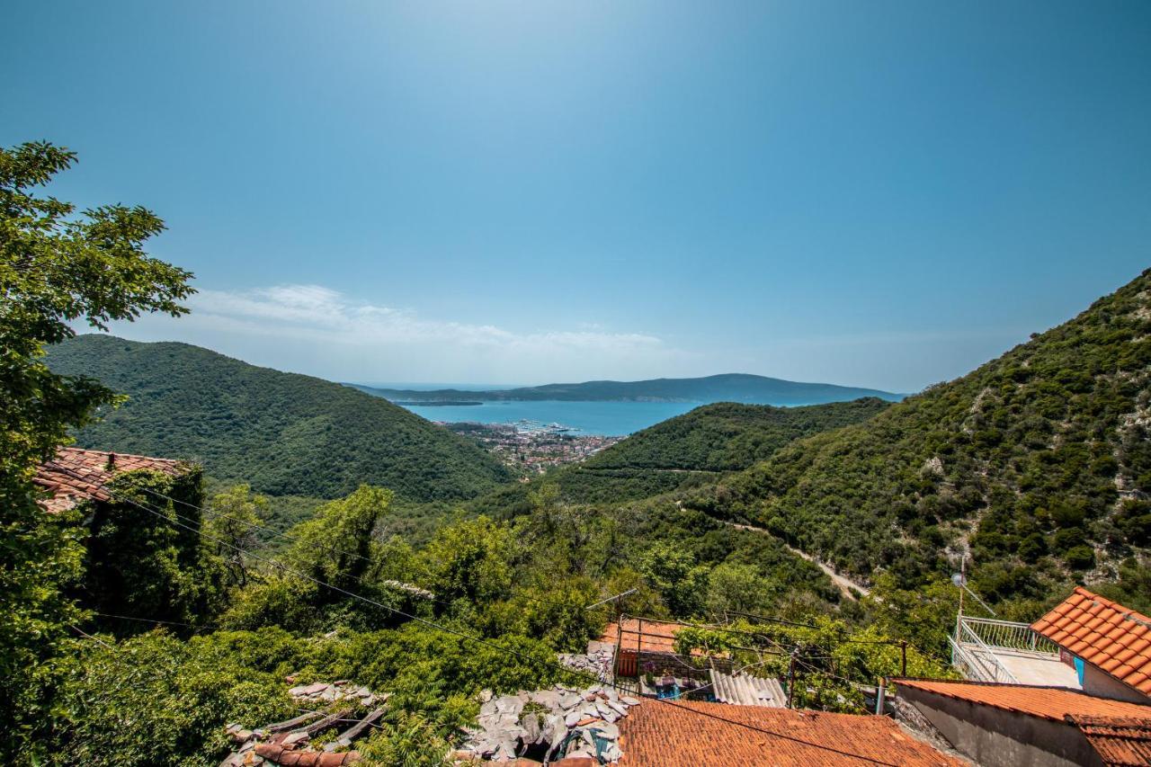 Old Stone House Villas Tivat Exterior photo