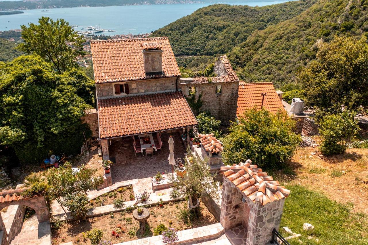 Old Stone House Villas Tivat Exterior photo